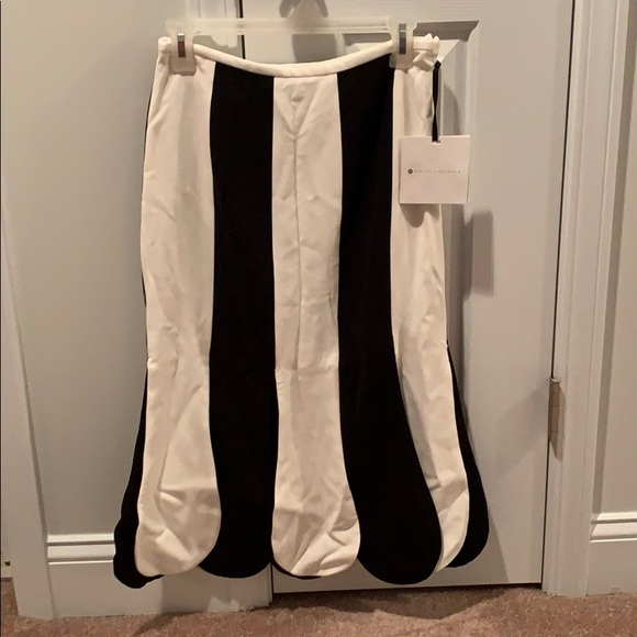 Victoria Beckham for Target Dresses & Skirts - Victoria Beckham for Target size 4 skirt. NWT! Victoria Beckham for Target Dresses & Skirts - Victoria Beckham for Target size 4 skirt. NWT!